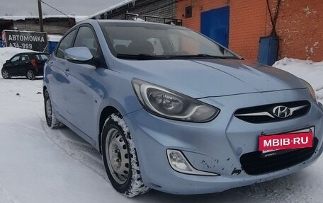 Hyundai Solaris II рестайлинг, 2011 год, 790 000 рублей, 2 фотография