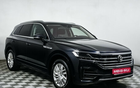 Volkswagen Touareg III, 2018 год, 4 457 000 рублей, 3 фотография