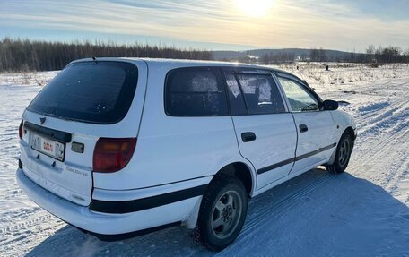 Toyota Caldina, 1999 год, 335 000 рублей, 2 фотография