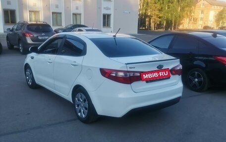 KIA Rio III рестайлинг, 2014 год, 825 000 рублей, 3 фотография