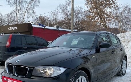 BMW 1 серия, 2008 год, 700 000 рублей, 5 фотография