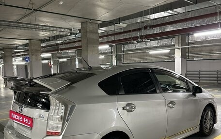 Toyota Prius, 2011 год, 950 000 рублей, 8 фотография