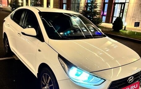 Hyundai Solaris II рестайлинг, 2018 год, 1 230 000 рублей, 2 фотография