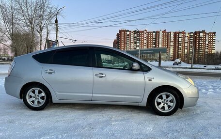 Toyota Prius, 2009 год, 870 000 рублей, 13 фотография