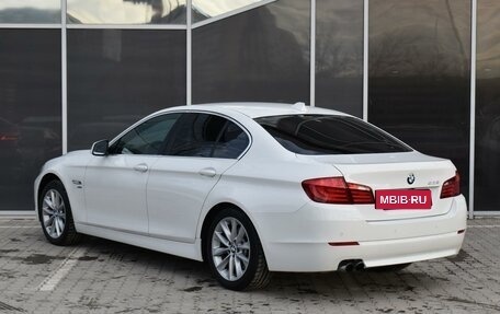 BMW 5 серия, 2011 год, 2 050 000 рублей, 2 фотография