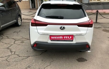 Lexus UX I, 2018 год, 3 950 000 рублей, 4 фотография