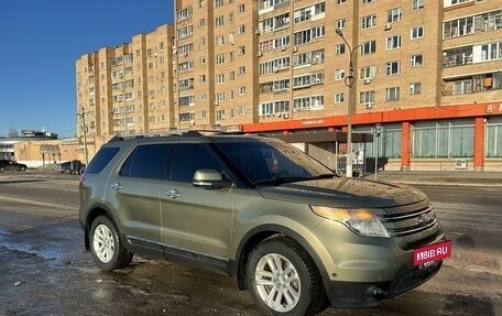 Ford Explorer VI, 2013 год, 1 750 000 рублей, 2 фотография