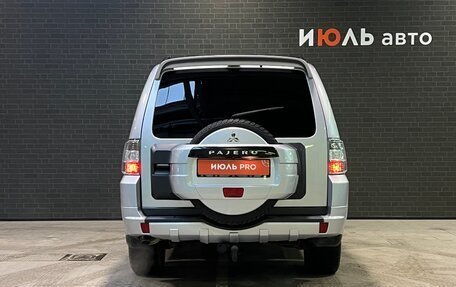 Mitsubishi Pajero IV, 2011 год, 2 200 000 рублей, 6 фотография