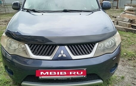 Mitsubishi Outlander III рестайлинг 3, 2007 год, 1 280 000 рублей, 16 фотография