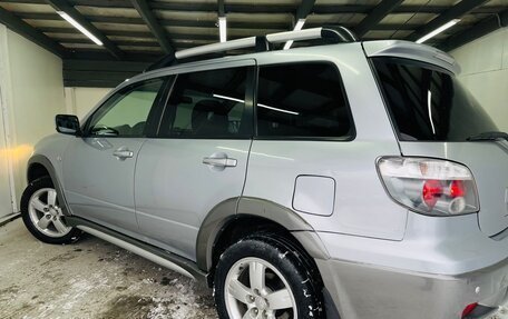 Mitsubishi Outlander III рестайлинг 3, 2004 год, 740 000 рублей, 8 фотография