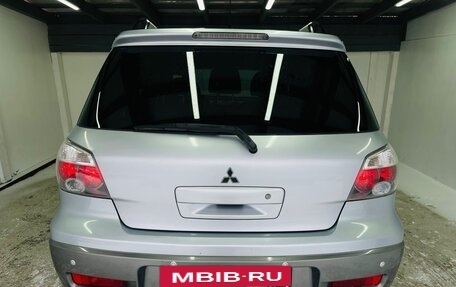 Mitsubishi Outlander III рестайлинг 3, 2004 год, 740 000 рублей, 10 фотография