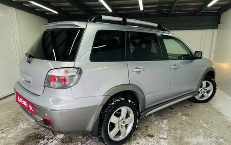 Mitsubishi Outlander III рестайлинг 3, 2004 год, 740 000 рублей, 11 фотография