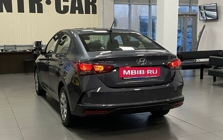 Hyundai Solaris II рестайлинг, 2021 год, 1 680 000 рублей, 3 фотография