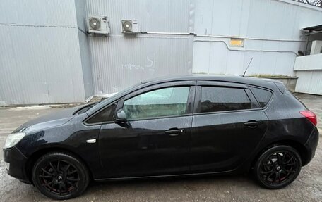 Opel Astra J, 2011 год, 700 000 рублей, 3 фотография