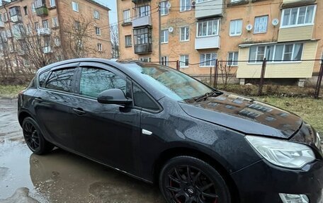 Opel Astra J, 2011 год, 700 000 рублей, 4 фотография