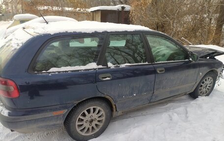 Volvo V40 I, 1998 год, 105 000 рублей, 2 фотография