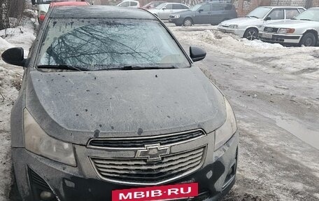 Chevrolet Cruze II, 2012 год, 900 000 рублей, 2 фотография