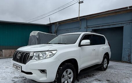 Toyota Land Cruiser Prado 150 рестайлинг 2, 2021 год, 4 900 000 рублей, 4 фотография