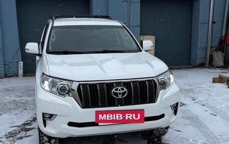 Toyota Land Cruiser Prado 150 рестайлинг 2, 2021 год, 4 900 000 рублей, 2 фотография