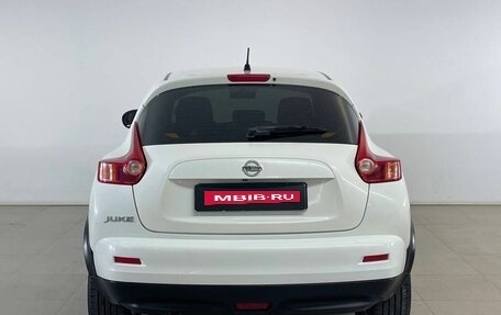 Nissan Juke II, 2011 год, 994 000 рублей, 6 фотография