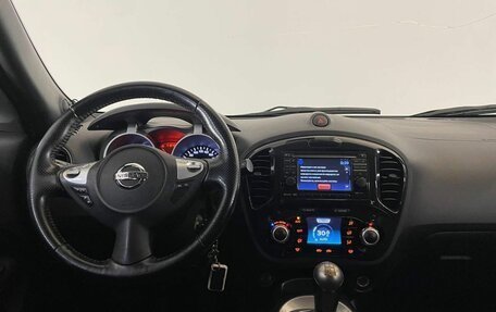 Nissan Juke II, 2011 год, 994 000 рублей, 11 фотография