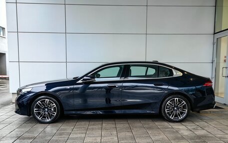 BMW 5 серия, 2024 год, 9 900 000 рублей, 2 фотография