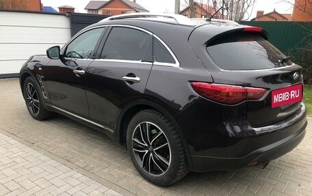 Infiniti QX70, 2016 год, 2 950 000 рублей, 7 фотография