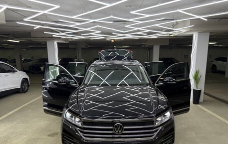 Volkswagen Touareg III, 2022 год, 9 800 000 рублей, 17 фотография