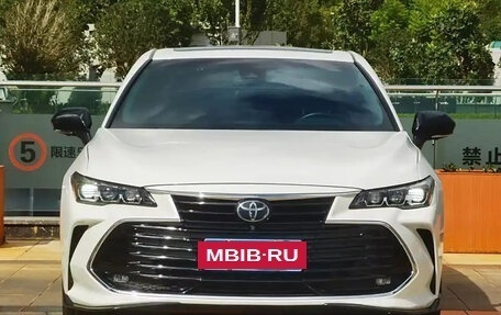 Toyota Avalon, 2021 год, 2 960 000 рублей, 2 фотография