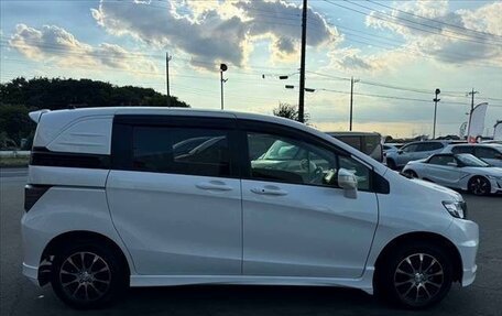 Honda Freed I, 2016 год, 927 000 рублей, 4 фотография