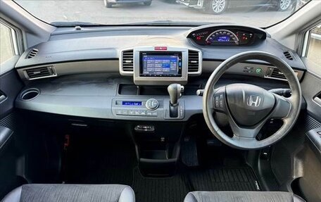 Honda Freed I, 2016 год, 927 000 рублей, 13 фотография