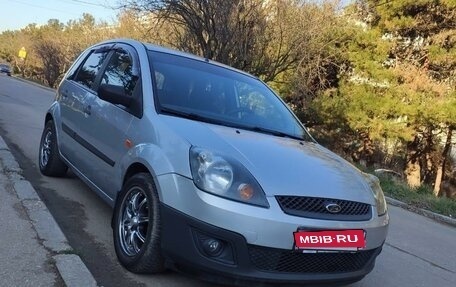 Ford Fiesta, 2008 год, 530 000 рублей, 2 фотография