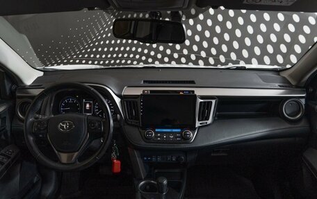 Toyota RAV4, 2018 год, 2 356 600 рублей, 10 фотография