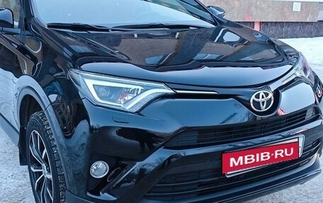 Toyota RAV4, 2018 год, 2 920 000 рублей, 11 фотография