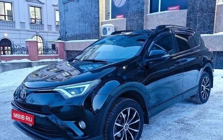 Toyota RAV4, 2018 год, 2 920 000 рублей, 2 фотография