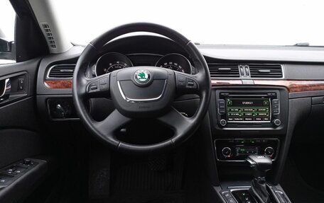 Skoda Superb III рестайлинг, 2009 год, 920 000 рублей, 13 фотография