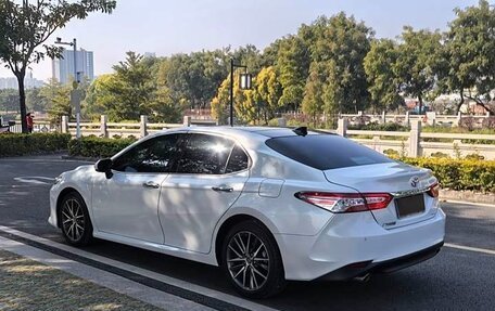 Toyota Camry, 2021 год, 2 900 000 рублей, 6 фотография