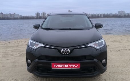 Toyota RAV4, 2018 год, 2 540 000 рублей, 1 фотография