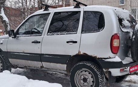 Chevrolet Niva I рестайлинг, 2004 год, 179 000 рублей, 1 фотография