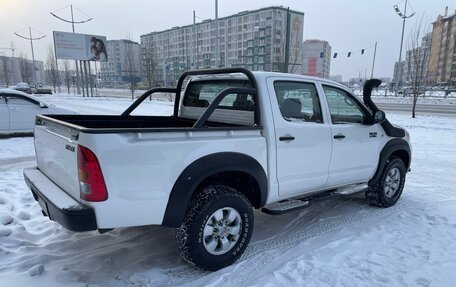 Toyota Hilux VII, 2011 год, 2 499 000 рублей, 7 фотография