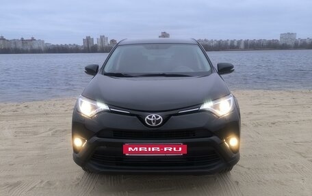 Toyota RAV4, 2018 год, 2 540 000 рублей, 2 фотография