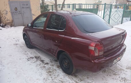 Toyota Platz, 2000 год, 365 000 рублей, 3 фотография