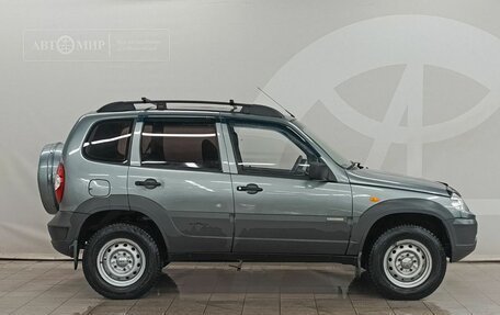 Chevrolet Niva I рестайлинг, 2010 год, 545 000 рублей, 4 фотография