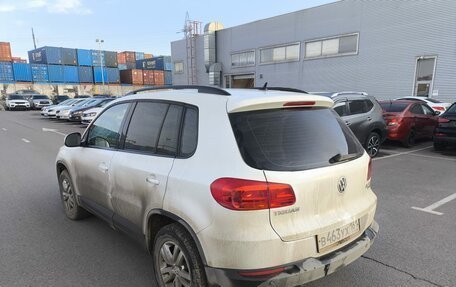 Volkswagen Tiguan I, 2016 год, 1 900 000 рублей, 4 фотография