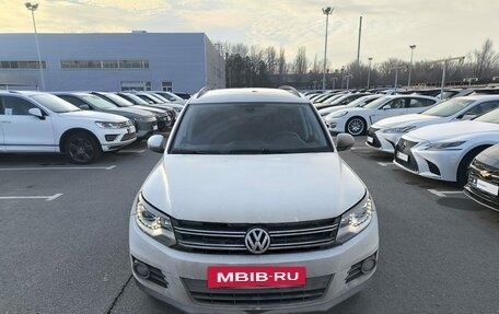 Volkswagen Tiguan I, 2016 год, 1 900 000 рублей, 2 фотография