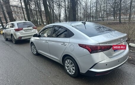 Hyundai Solaris II рестайлинг, 2021 год, 1 550 000 рублей, 3 фотография