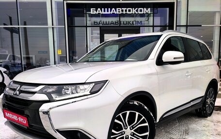 Mitsubishi Outlander III рестайлинг 3, 2018 год, 2 039 000 рублей, 1 фотография