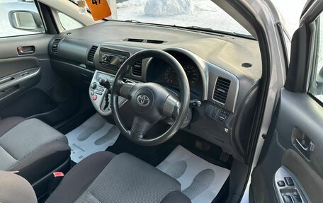 Toyota Wish II, 2003 год, 809 000 рублей, 10 фотография