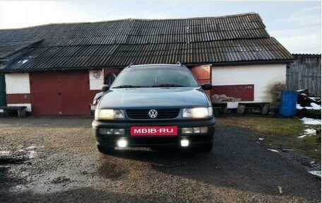 Volkswagen Passat B4, 1995 год, 405 000 рублей, 1 фотография