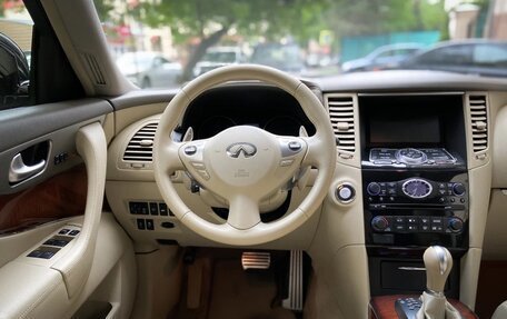 Infiniti QX70, 2013 год, 2 298 000 рублей, 5 фотография